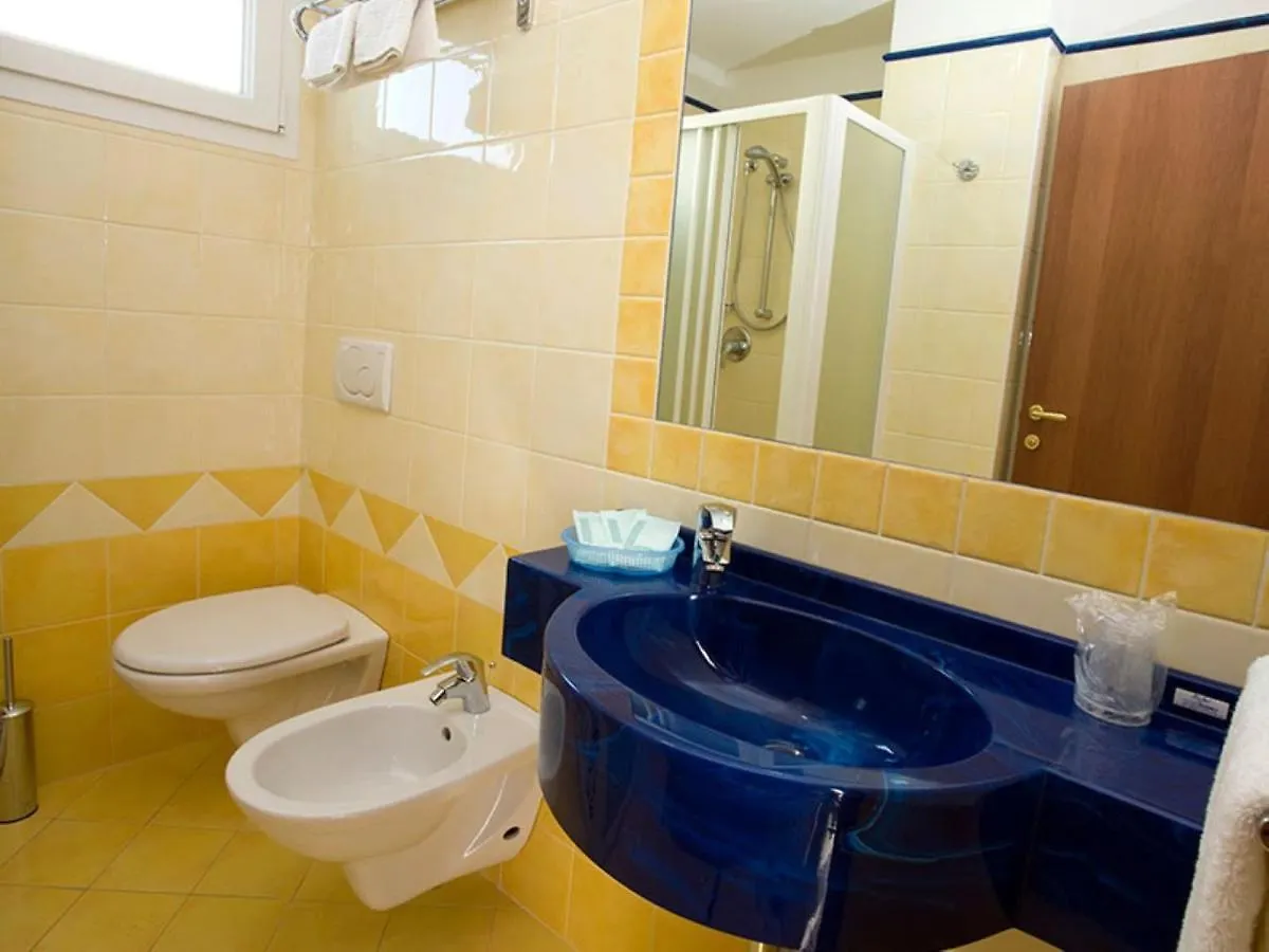 Hotel Arena Rimini 3*,